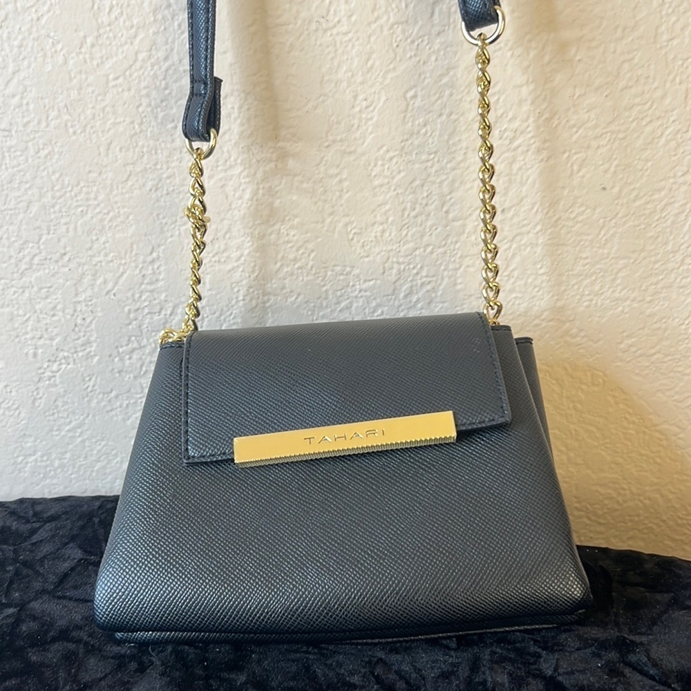 Black Tahari Small Crossbody Handbag Gold Chain & Accents 2 Pockets & Inside Zip